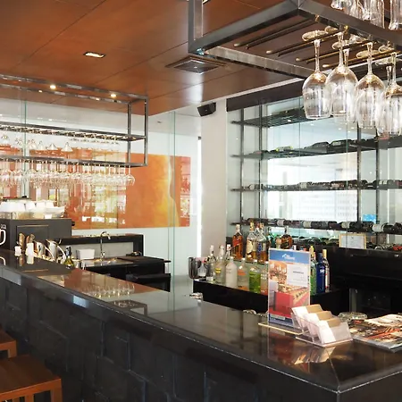 โรงแรม Woodlands