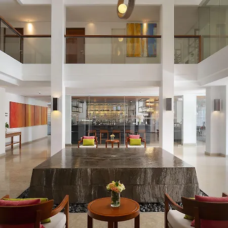 Woodlands Hotel Pattaya