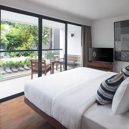 Hotel Woodlands 4*