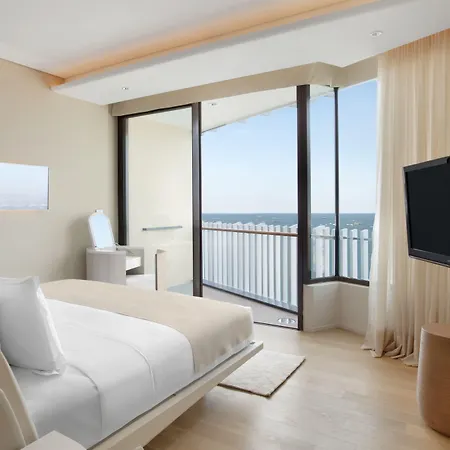 Hilton Resort 5*