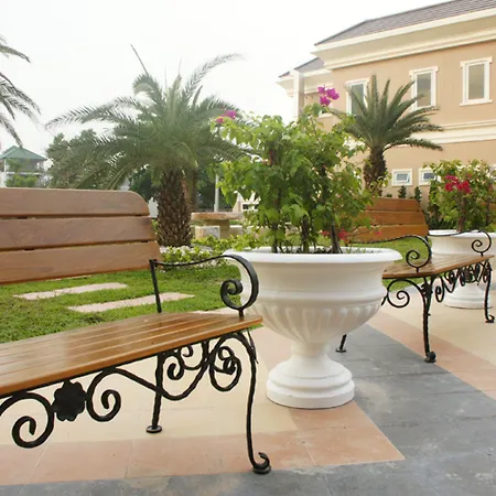 โรงแรม แอลเค เลเจนท์ 4*