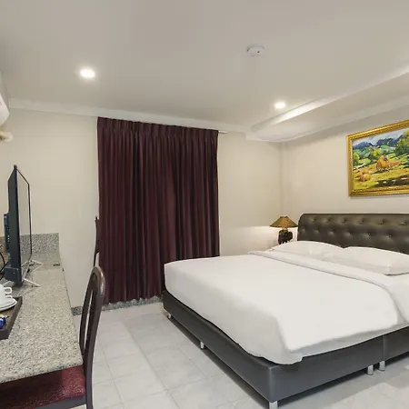 The Ambiance Hotel 3*