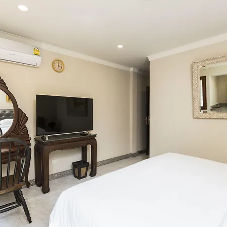 The Ambiance Hotel 3*