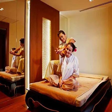 Centara Nova 4*