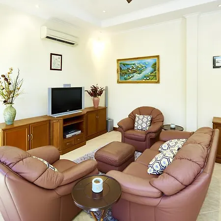 Villa Golden By Fantasea Beach Pattaya