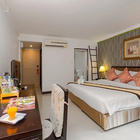 The Golden Boutique And 3* Pattaya