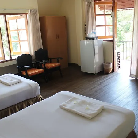 Hillside Hotel 3*