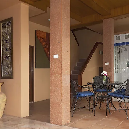 Garden Boutique Inn 3*