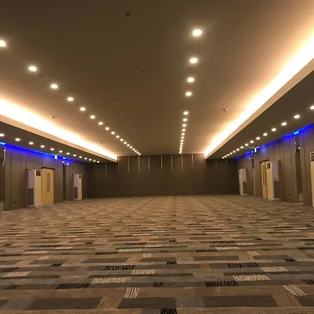 โรงแรม บารอน บีช