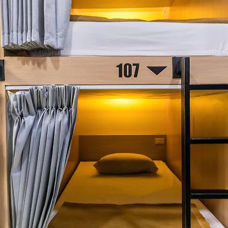 Hotel 18 Coins Budget 2*