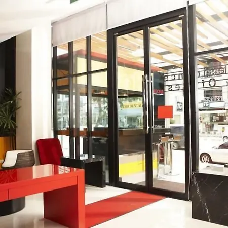 Mooks Aparthotel 2*
