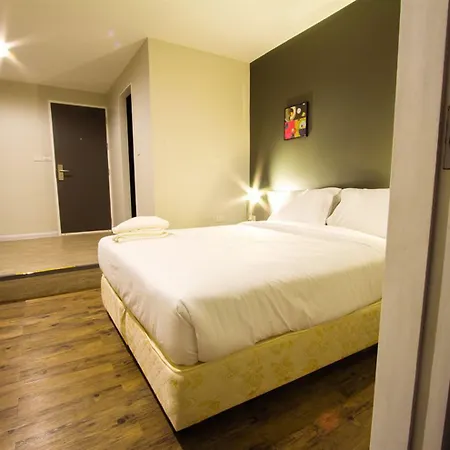 โรงแรม Bett 2*
