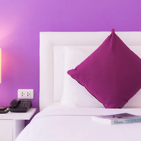Zing Hotel 3*