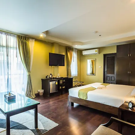 Hotel Zing & 3*