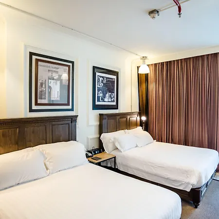 รีสอร์ท Modus Beachfront 5*