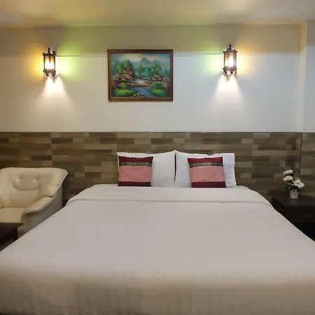 Chaba Garden โรงแรม 2*