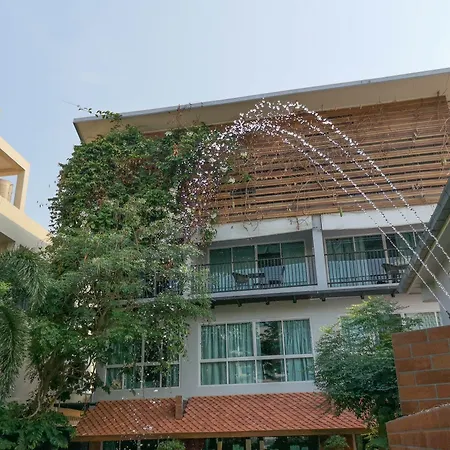 Hotel Tamnak 11br With Privater Pool Pattaya