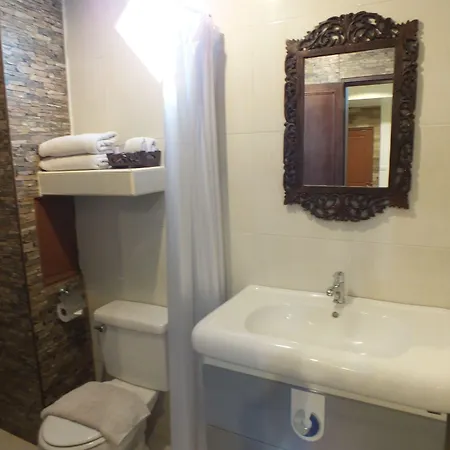 โรงแรม Chaba Garden 2*