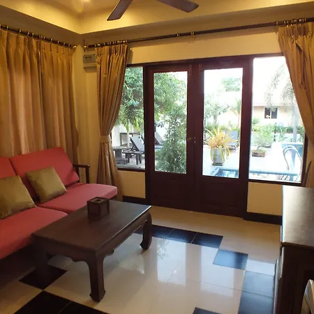 โรงแรม Chaba Garden 2*