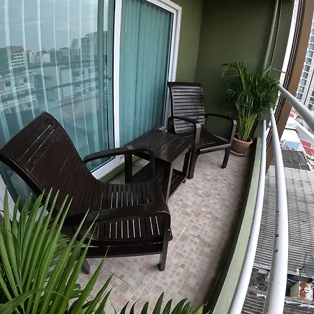 The One Bay Breeze 3* Pattaya