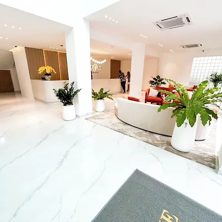 Hotel The One Bay Breeze