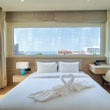 Hotel The One Bay Breeze