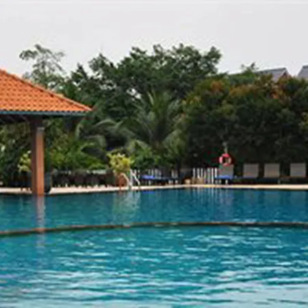 โรงแรม The Leela & 4*
