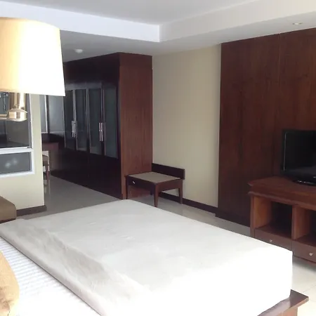 August Pattaya