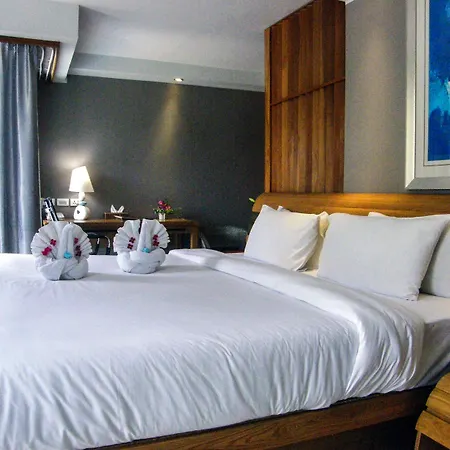 Oyo 143 Dday Resotel Pattaya