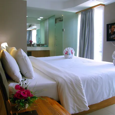 Oyo 143 Dday Resotel 4*