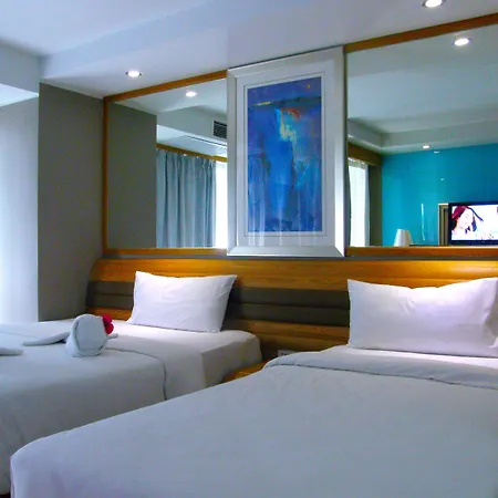 Oyo 143 Dday Resotel Hotel Pattaya