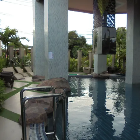 Oyo 143 Dday Resotel Hotel 4*