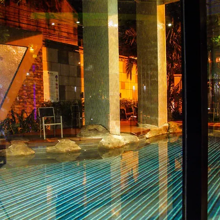 Oyo 143 Dday Resotel Pattaya