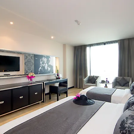 Way Hotel