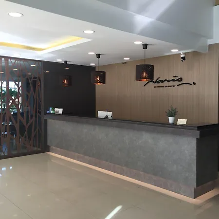 นริส อาร์ท โฮเทล โรงแรม 3*