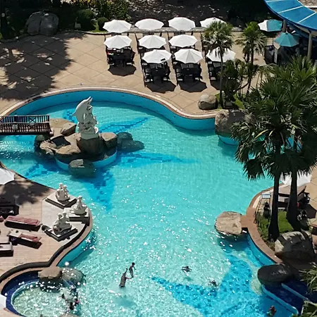 Long Garden & Pavilions โรงแรม