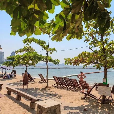 โรงแรม Long Garden & Pavilions 5*