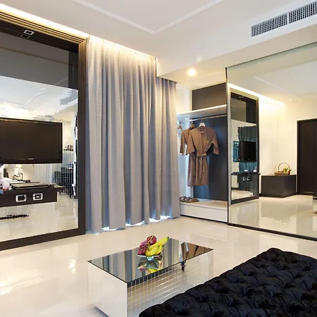 โรงแรม Long Garden & Pavilions