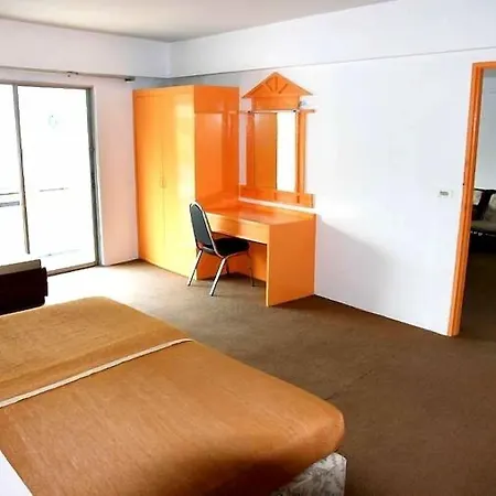 Queen Hotel