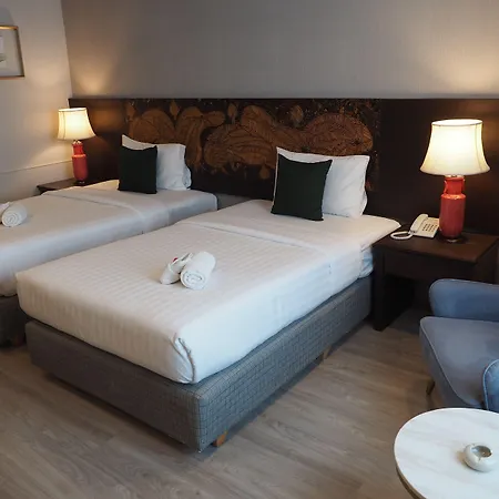 โรงแรม Empress