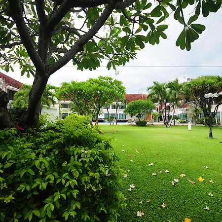Resort Tropicana Pattaya