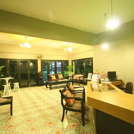 Ploen By Tolani โรงแรม Pattaya