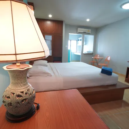 โรงแรม Green Beach Pattaya 2*