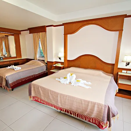 Lek 3* Pattaya