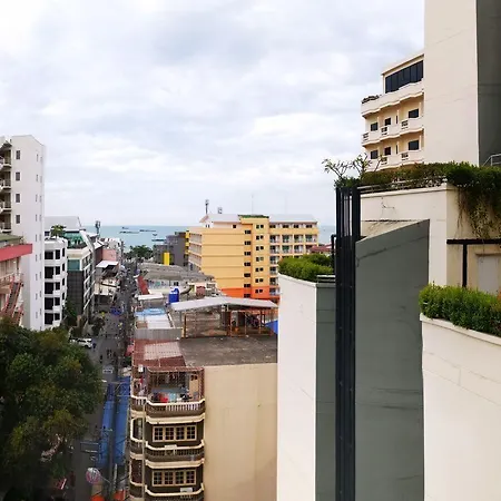 Highfive โรงแรม Pattaya
