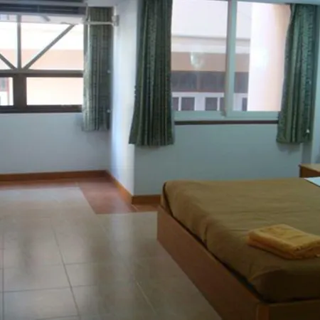 โรงแรม P72 Pattaya