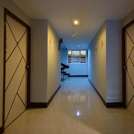 P72 โรงแรม