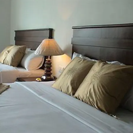 โรงแรม คราวน์พัทยาบีชโฮเทล Pattaya
