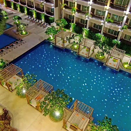 Welcome World Beachfront 4* Pattaya