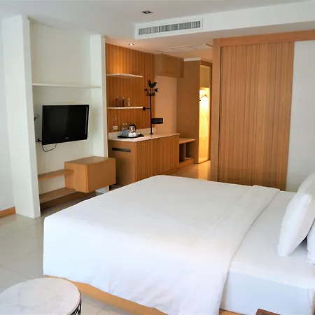 Welcome World Beachfront โรงแรม